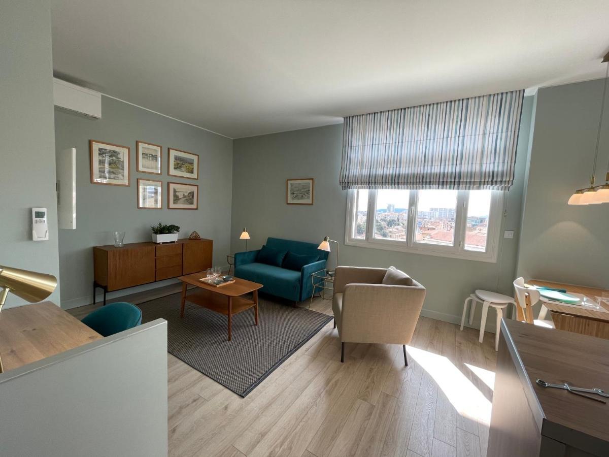 Vue sur Rade: Élégant Appartement Climatisé au Cœur de Toulon Historique Exterior photo