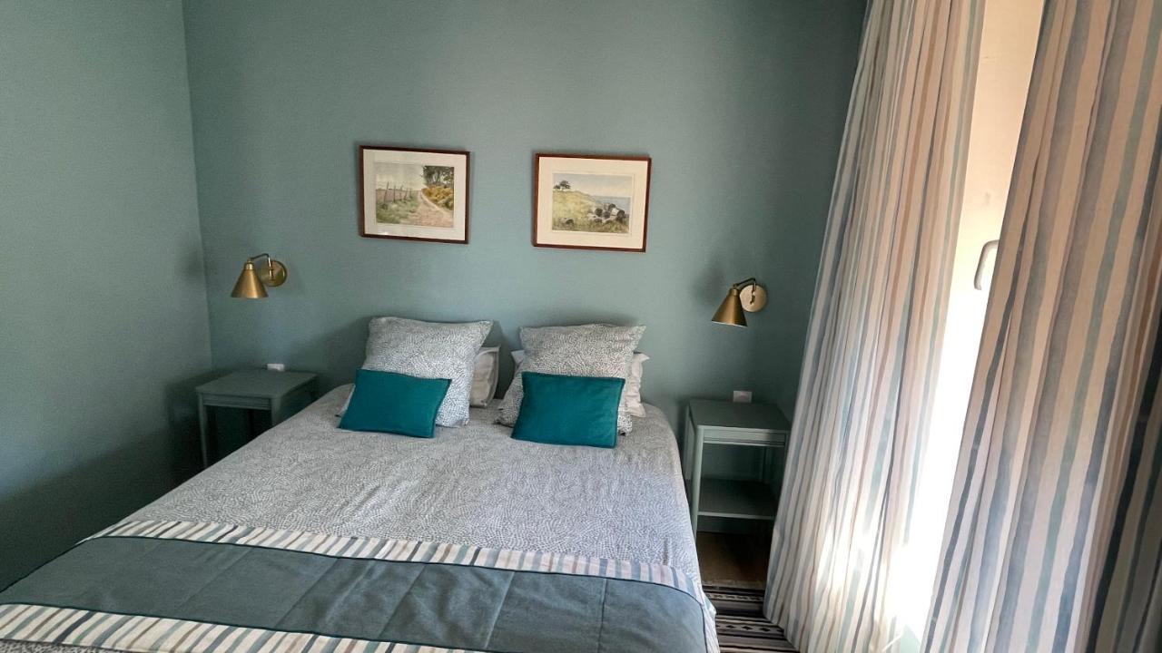 Vue sur Rade: Élégant Appartement Climatisé au Cœur de Toulon Historique Exterior photo
